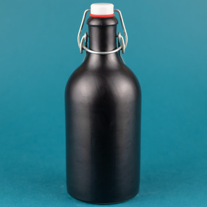 Steinzeugflasche Schwarz Matt mit Bügelverschluss- GR815